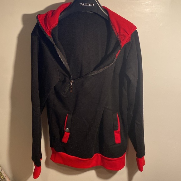 Siimhwrss red and black sweater - Picture 3 of 4